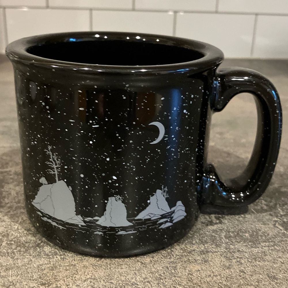 Salty Raven - Manzanita OR Beach mug